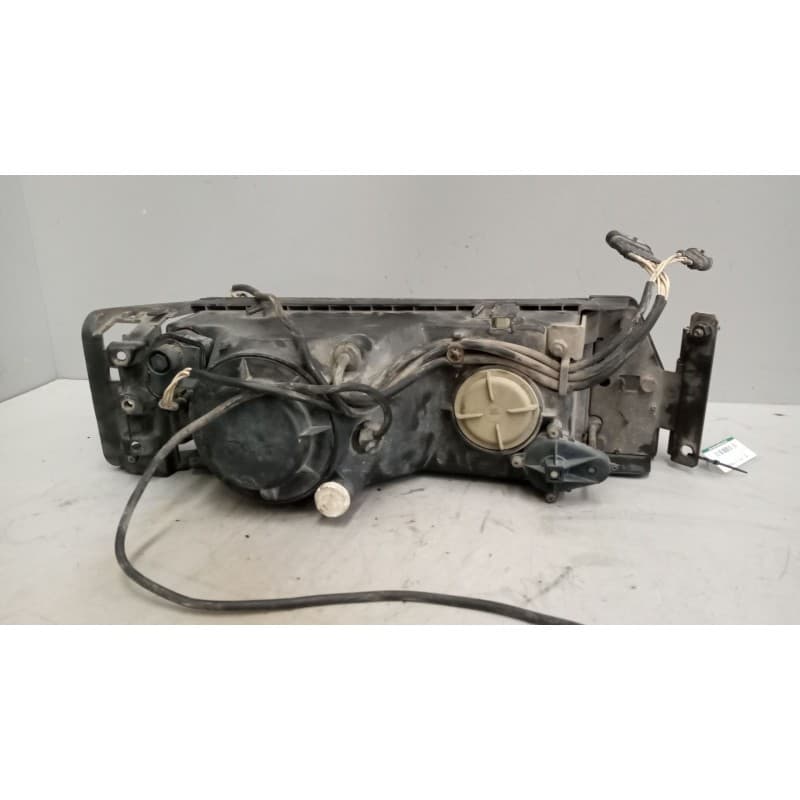 Recambio de faro derecho para iveco eurotech cursor (mh) 7.8 diesel referencia OEM IAM - Blanco 2