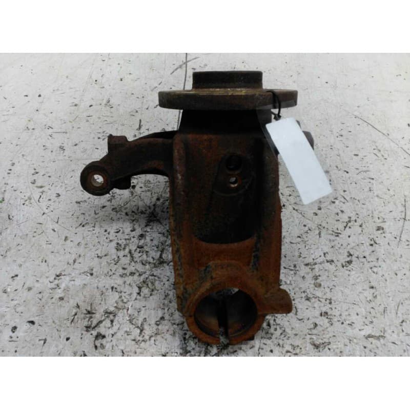 Recambio de mangueta delantera izquierda para citroën c3 1.4 sx referencia OEM IAM 2