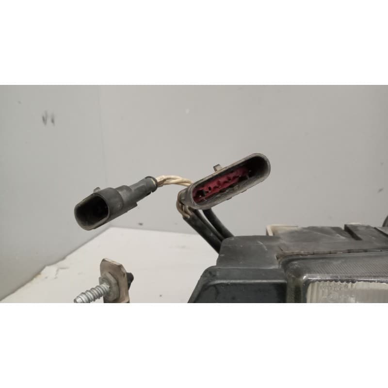 Recambio de faro derecho para iveco eurotech cursor (mh) 7.8 diesel referencia OEM IAM - Blanco 4