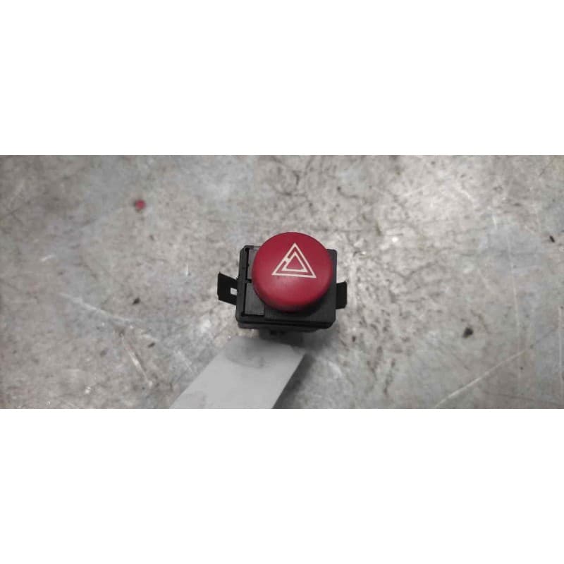 Recambio de warning para seat ibiza (6l1) cool referencia OEM IAM 6L1953235A 4 PINS - Negro