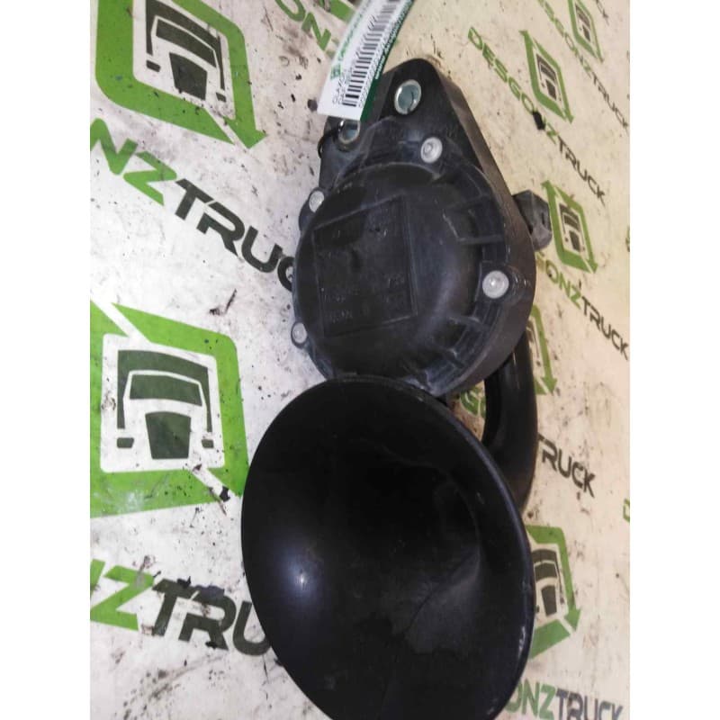 Recambio de claxon para daf serie xf105 referencia OEM IAM 1784586