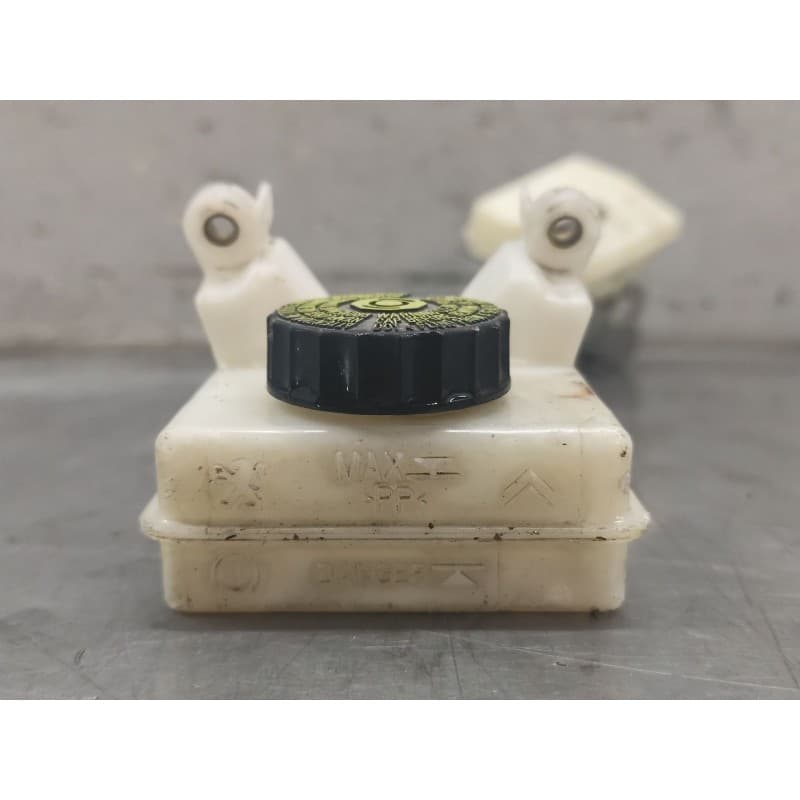 Recambio de bomba freno para peugeot 5008 referencia OEM IAM 2