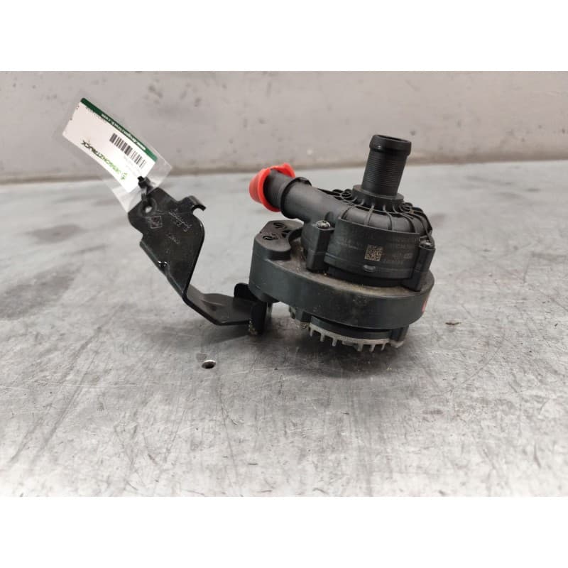 Recambio de bomba agua para renault austral tce 130 referencia OEM IAM 039202450P - Negro