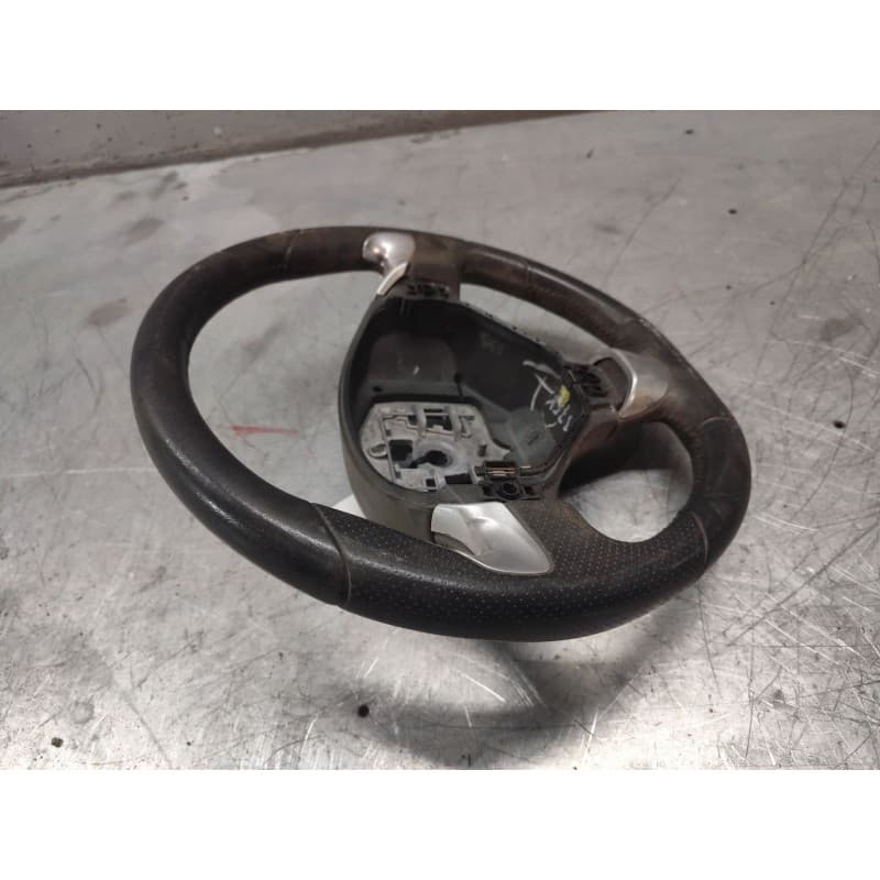 Recambio de volante para peugeot 5008 referencia OEM IAM 4