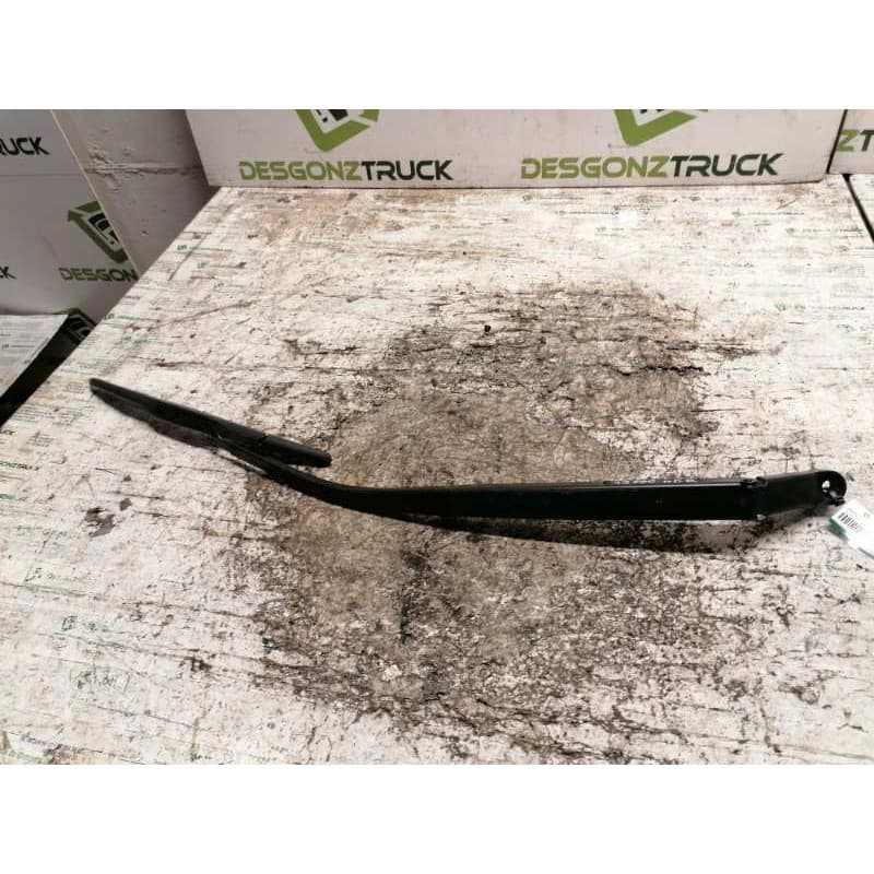 Recambio de brazo limpia delantero derecho para toyota auris live referencia OEM IAM - Blanco