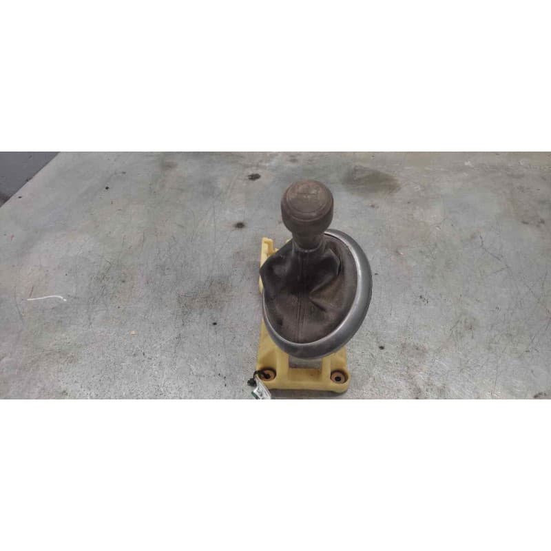 Recambio de palanca cambio para hyundai i20 city s referencia OEM IAM 437000XXXX - Gris