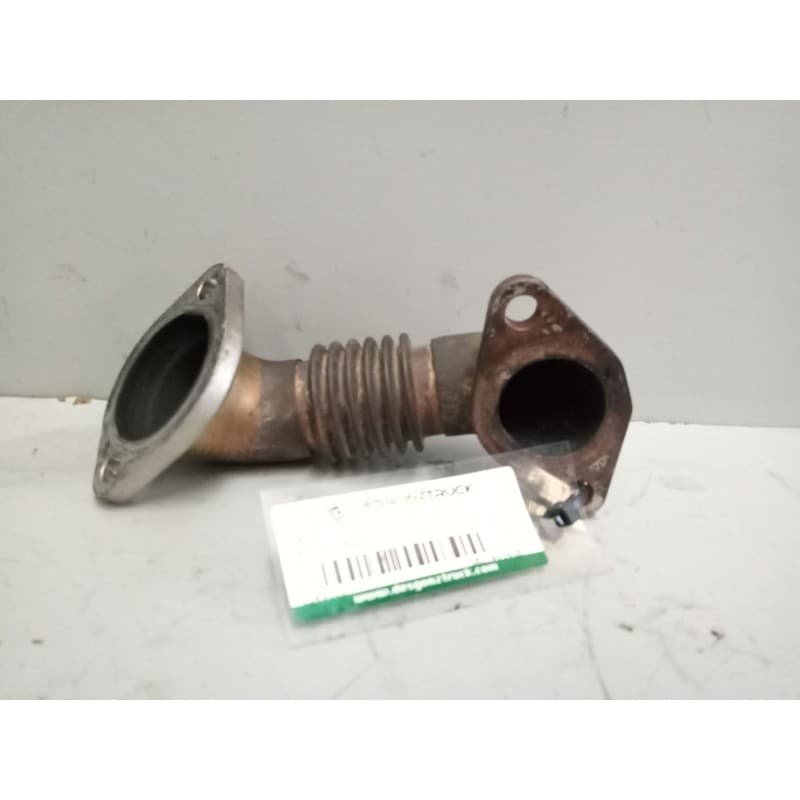 Recambio de tubo para iveco sunrise referencia OEM IAM 5801423958 - Blanco