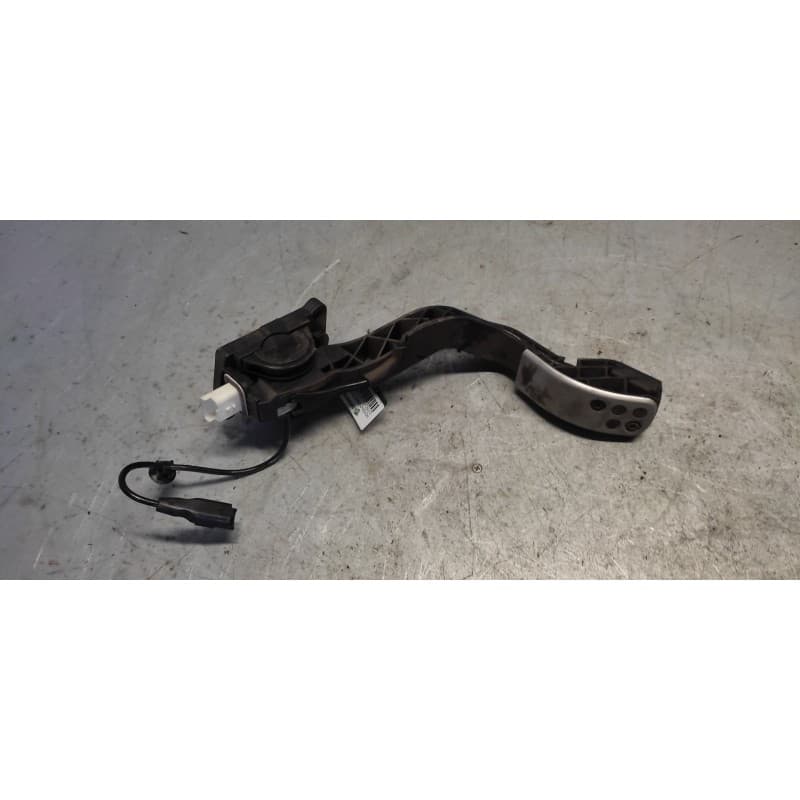 Recambio de potenciometro pedal para citroën c4 coupe vts referencia OEM IAM BOSCH - Negro