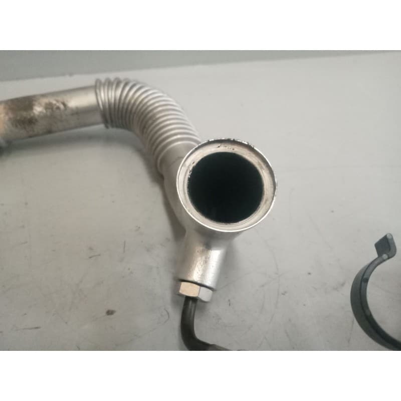 Recambio de tubo para iveco sunrise referencia OEM IAM 5801647605 - Blanco 3