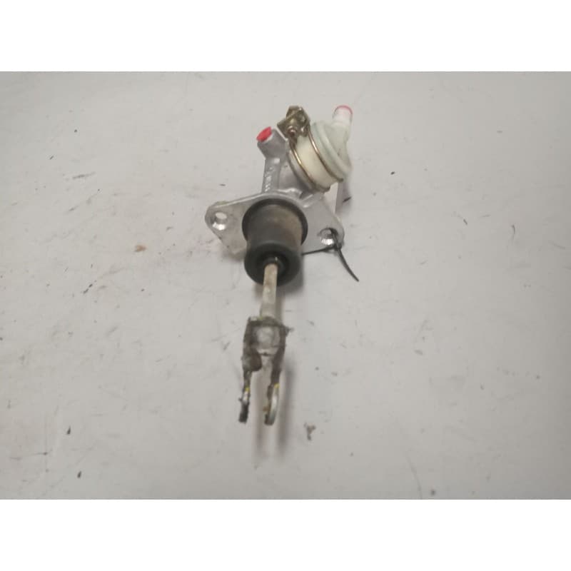 Recambio de bombin embrague para nissan cabstar e referencia OEM IAM - Blanco 3