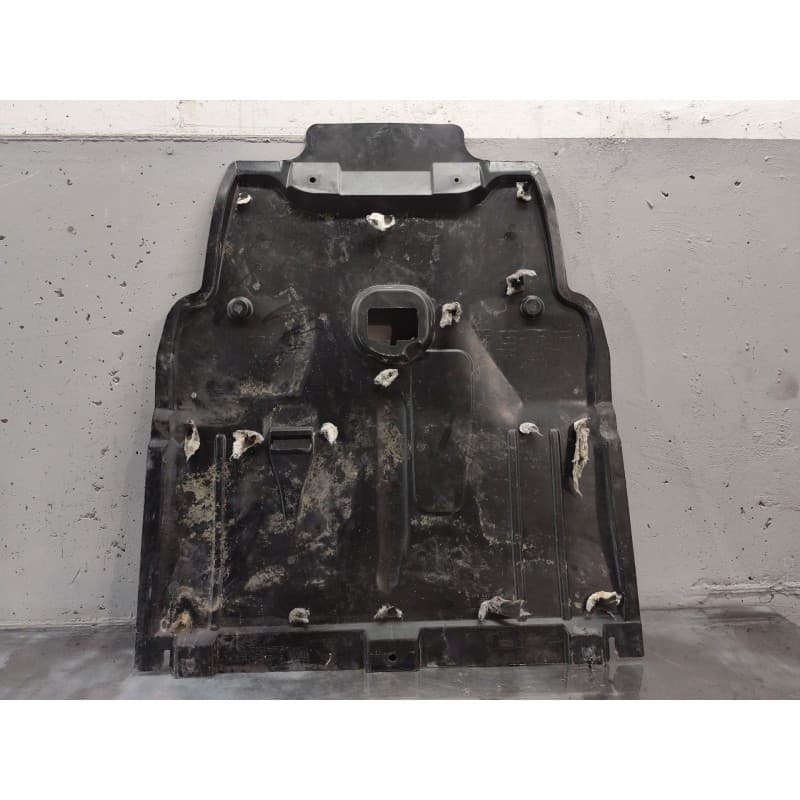 Recambio de cubrecarter para infiniti q30 1.5 d referencia OEM IAM - Gris 2