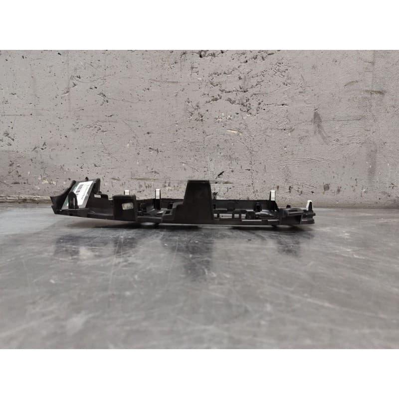 Recambio de moldura para kia sportage iv (ql, qle) 1.7 crdi referencia OEM IAM 84745F13 - Blanco 2