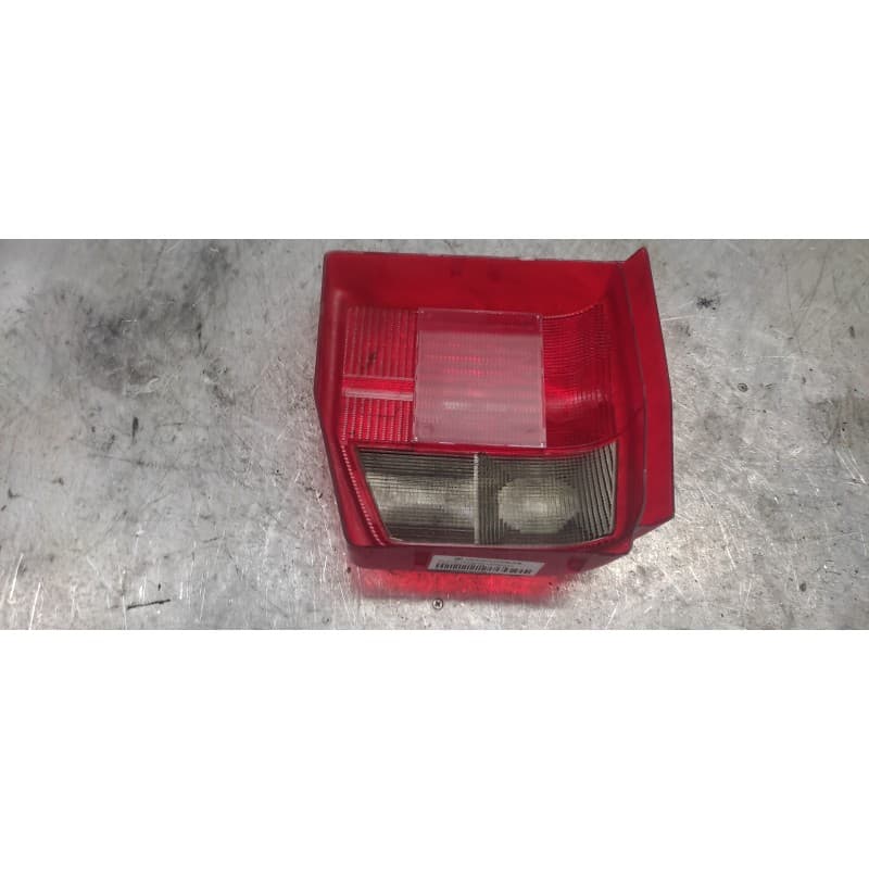 Recambio de piloto trasero derecho para fiat uno (146) ds referencia OEM IAM  NUEVO 2
