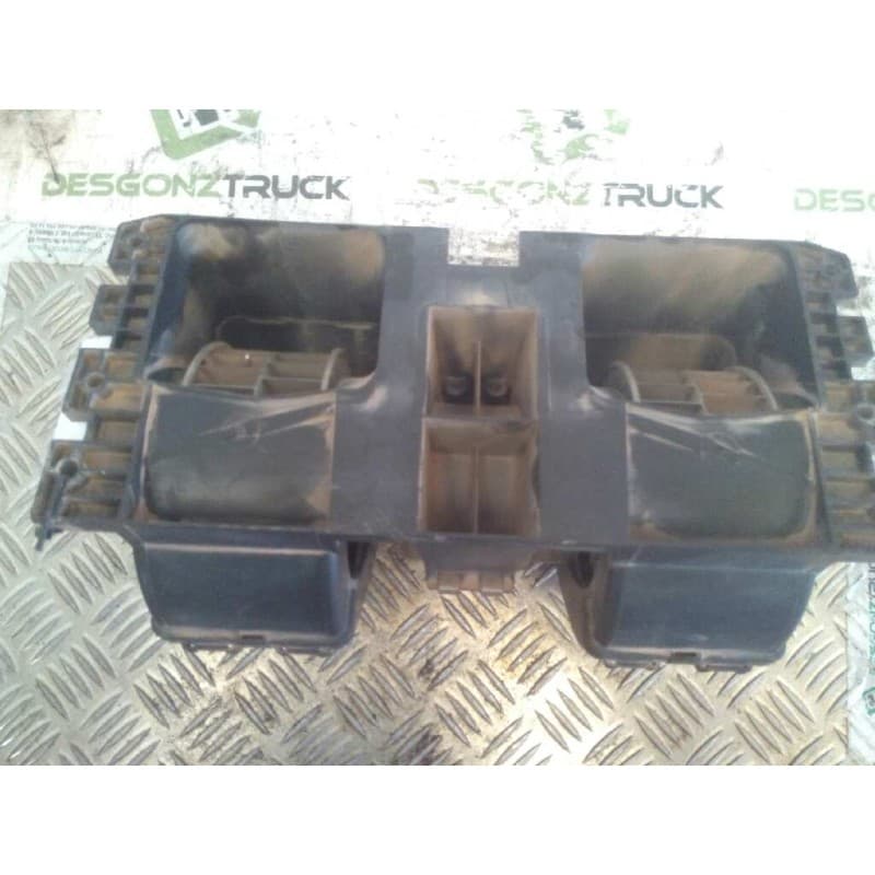 Recambio de motor calefaccion para man tg - a 18.480 fg / bb (e3/e4) l referencia OEM IAM - Blanco 2