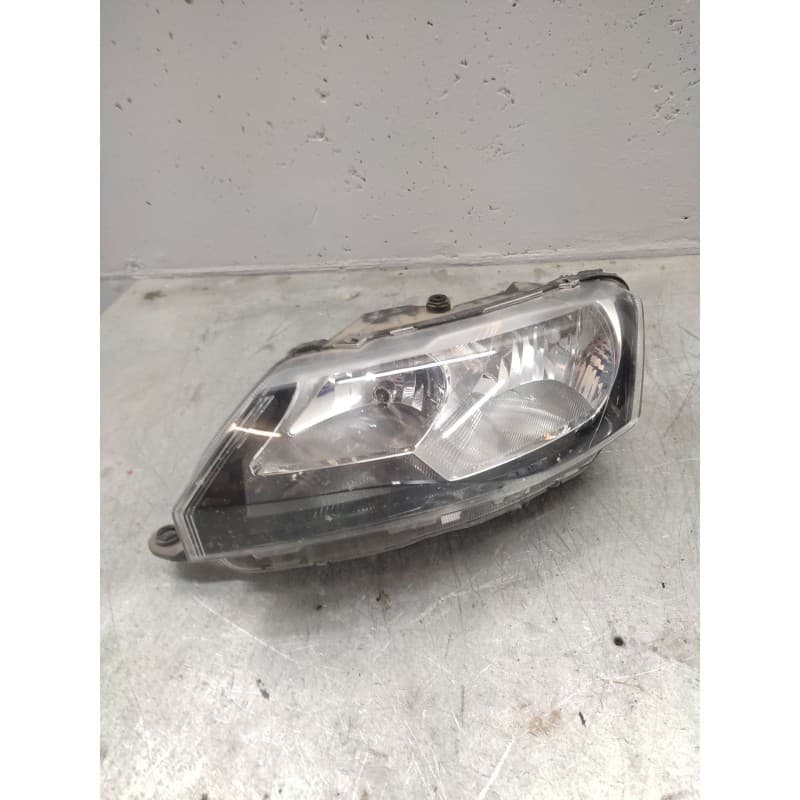 Recambio de faro izquierdo para skoda rapid ambition referencia OEM IAM - Blanco