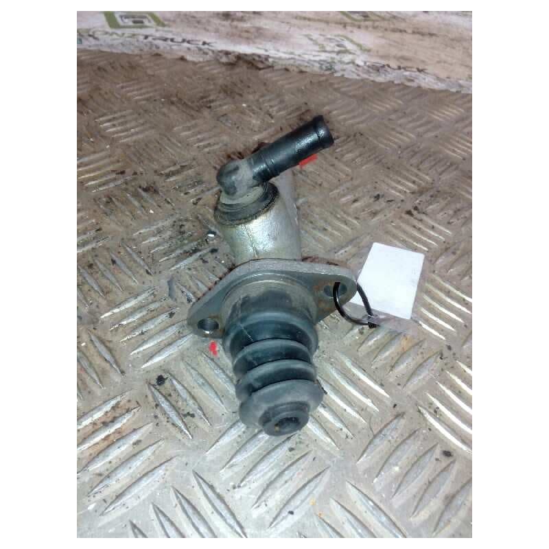 Recambio de bombin embrague para nissan trucks m 130.17 referencia OEM IAM - Blanco 2