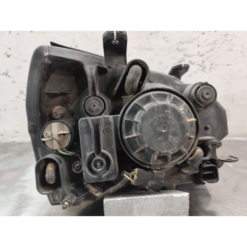 Recambio de faro izquierdo para kia carens 2.0 crdi ex monovolumen referencia OEM IAM - Azul 2