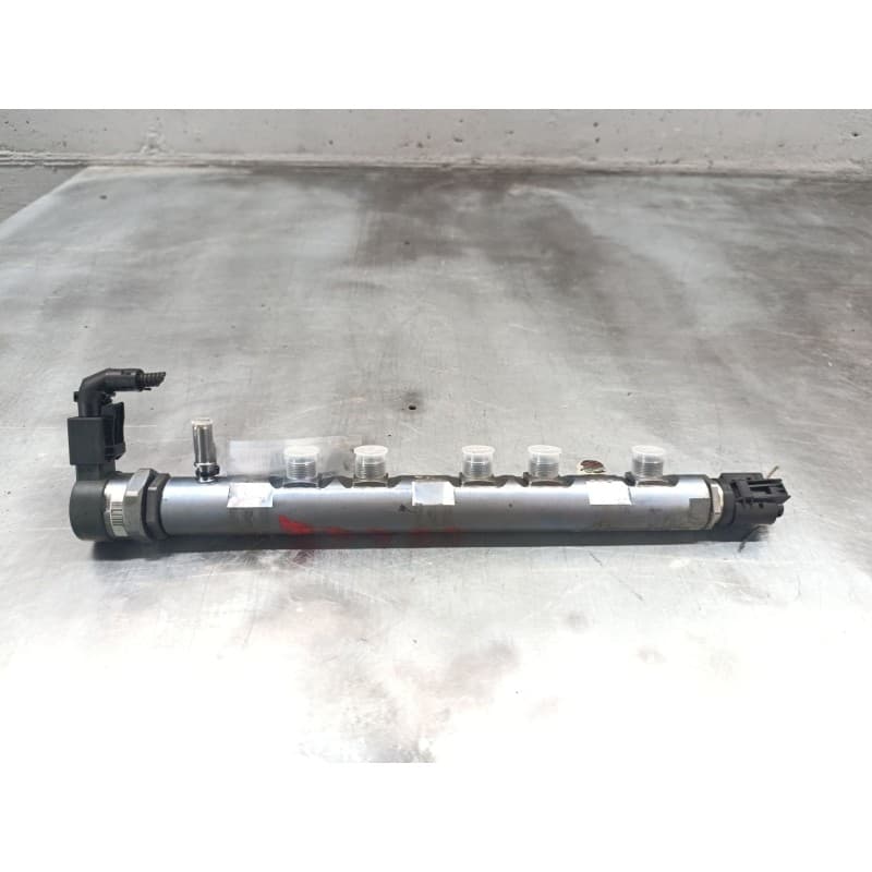 Recambio de rampa inyectora para bmw 1 (e81) 118 d referencia OEM IAM 0445214134 - Negro 2