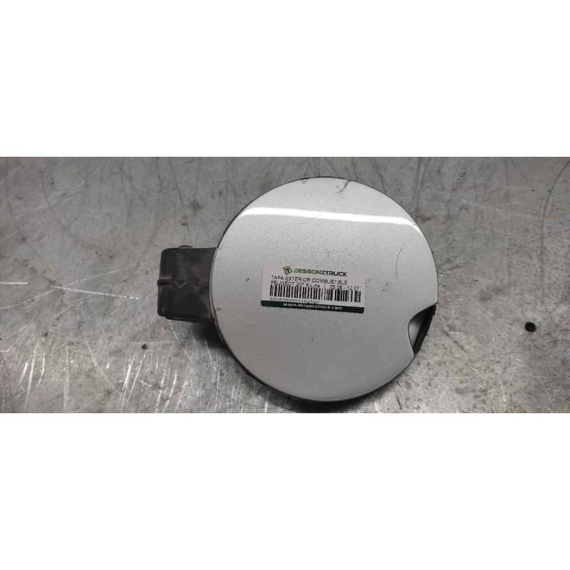 Recambio de tapa exterior combustible para peugeot 207 x-line referencia OEM IAM - Gris