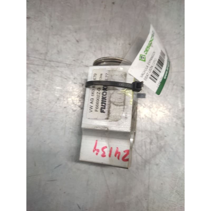 Recambio de valvula expansion para seat leon (1p1) 1.9 tdi referencia OEM IAM 1K1820103 - Negro