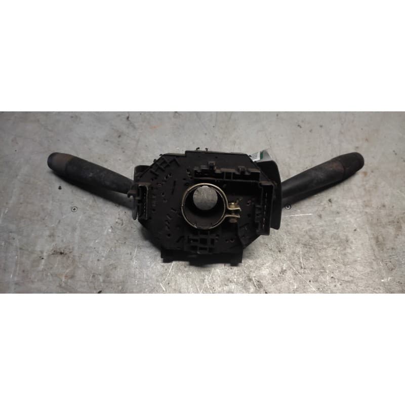 Recambio de mando multifuncion para fiat cinquecento (170) 0.7 referencia OEM IAM B883 2