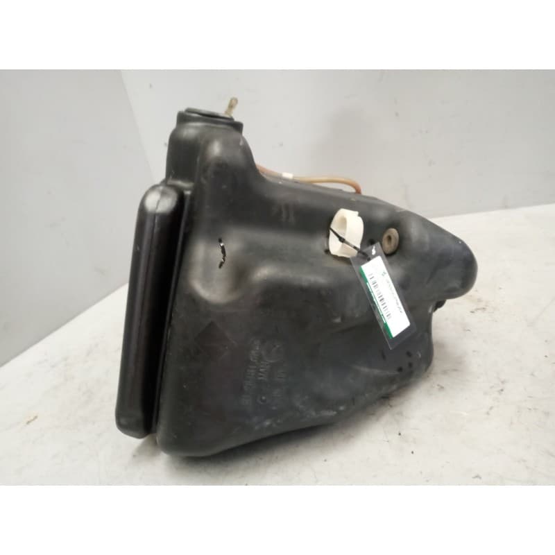 Recambio de deposito limpia para man tgx 18 referencia OEM IAM 81264810085 - Azul