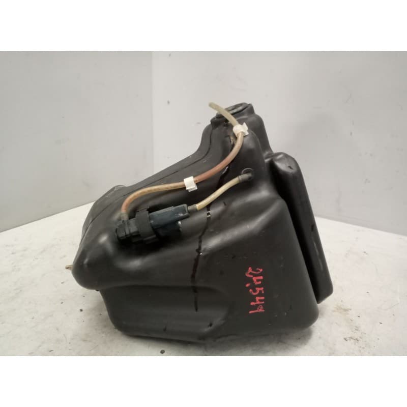 Recambio de deposito limpia para man tgx 18 referencia OEM IAM 81264810085 - Azul 3