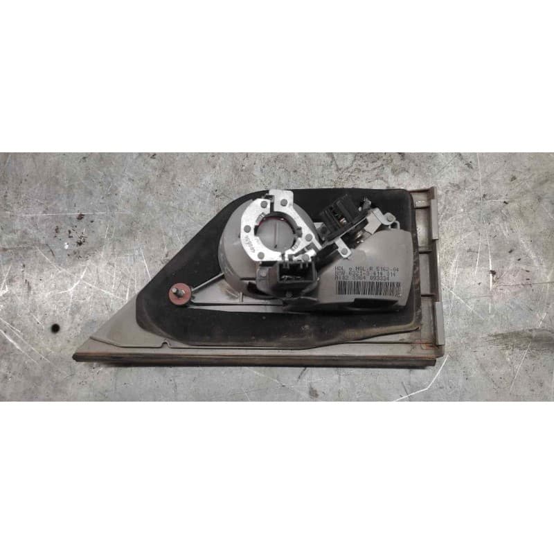 Recambio de piloto trasero derecho interior para bmw x3 (e83) 3.0d referencia OEM IAM - Negro 2