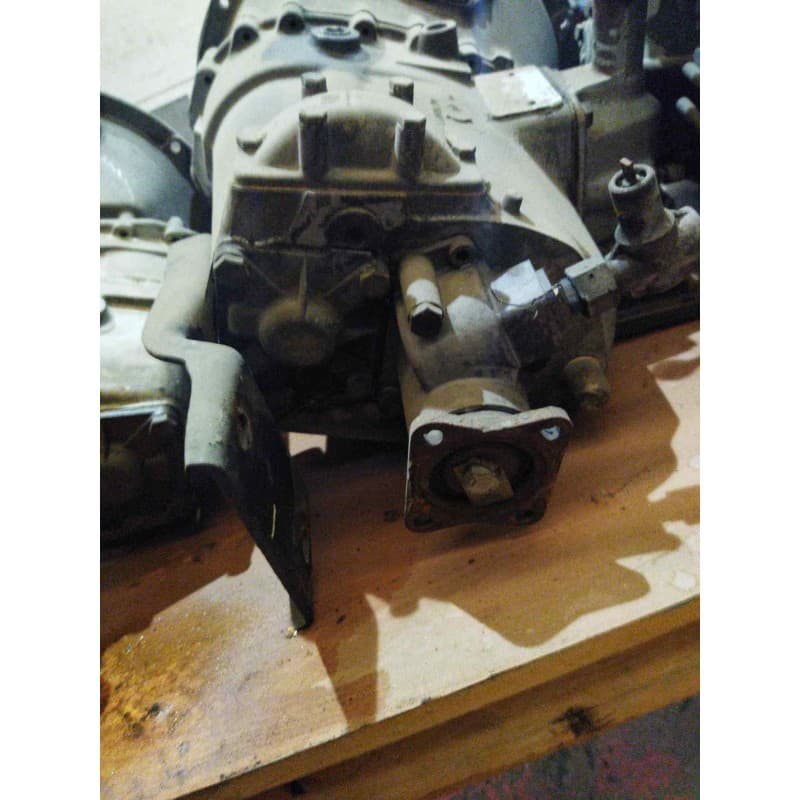 Recambio de caja cambios para nissan trucks l35.08 ...... referencia OEM IAM T5200 4