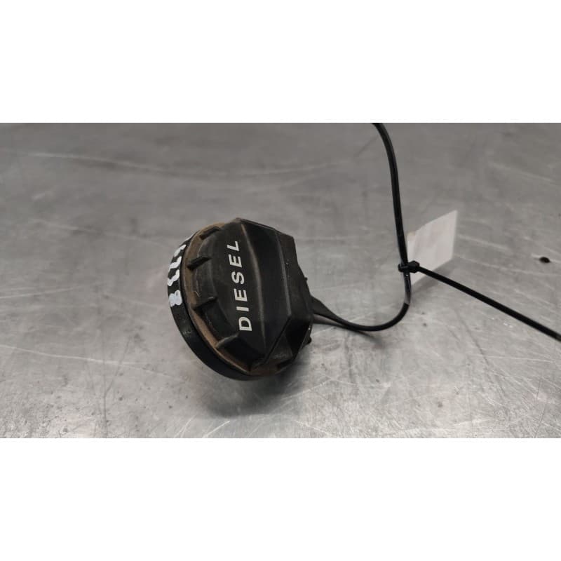 Recambio de tapon combustible para kia sportage iv (ql, qle) 1.7 crdi referencia OEM IAM - Blanco 2