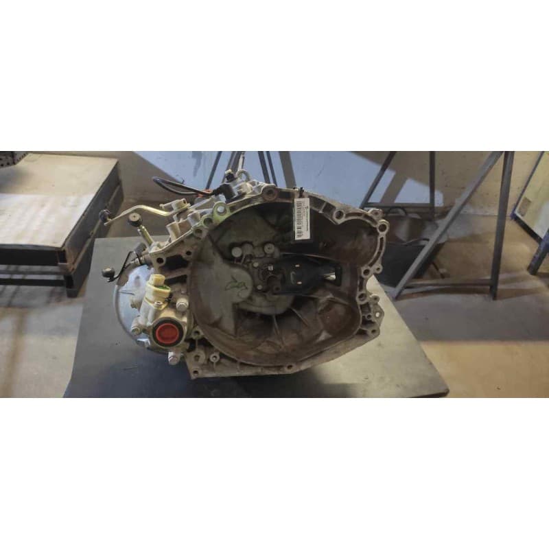 Recambio de caja cambios para peugeot 206 berlina xr referencia OEM IAM 20DL72