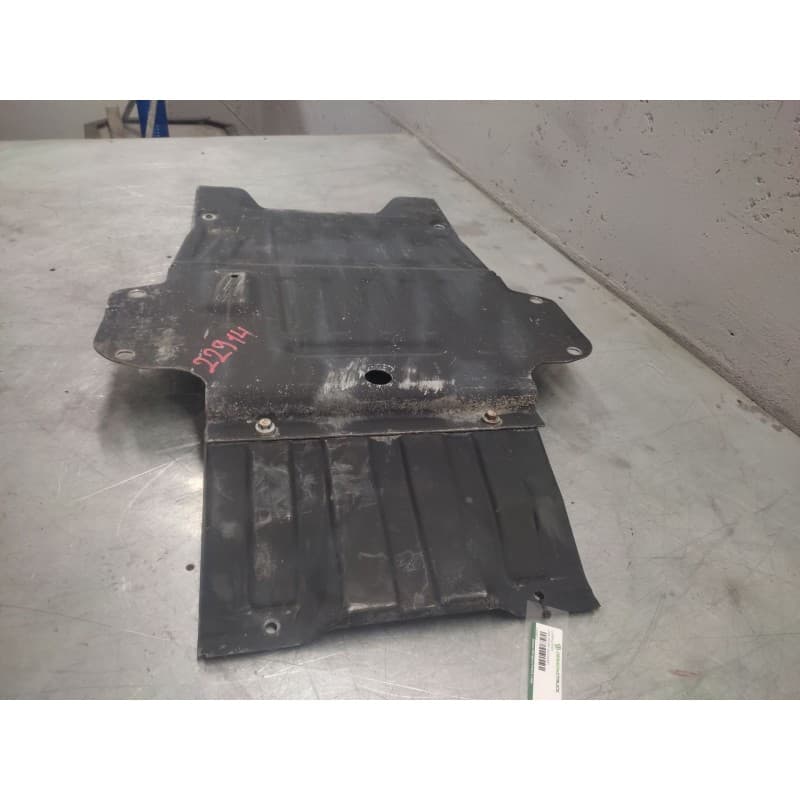 Recambio de cubrecarter para land rover discovery v6 td se referencia OEM IAM - Verde