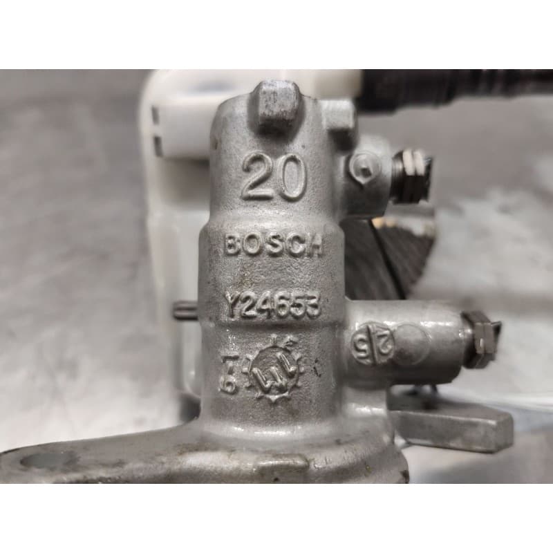 Recambio de bomba freno para ford fiesta vi (cb1, ccn) 1.25 referencia OEM IAM Y24653 - Blanco 3