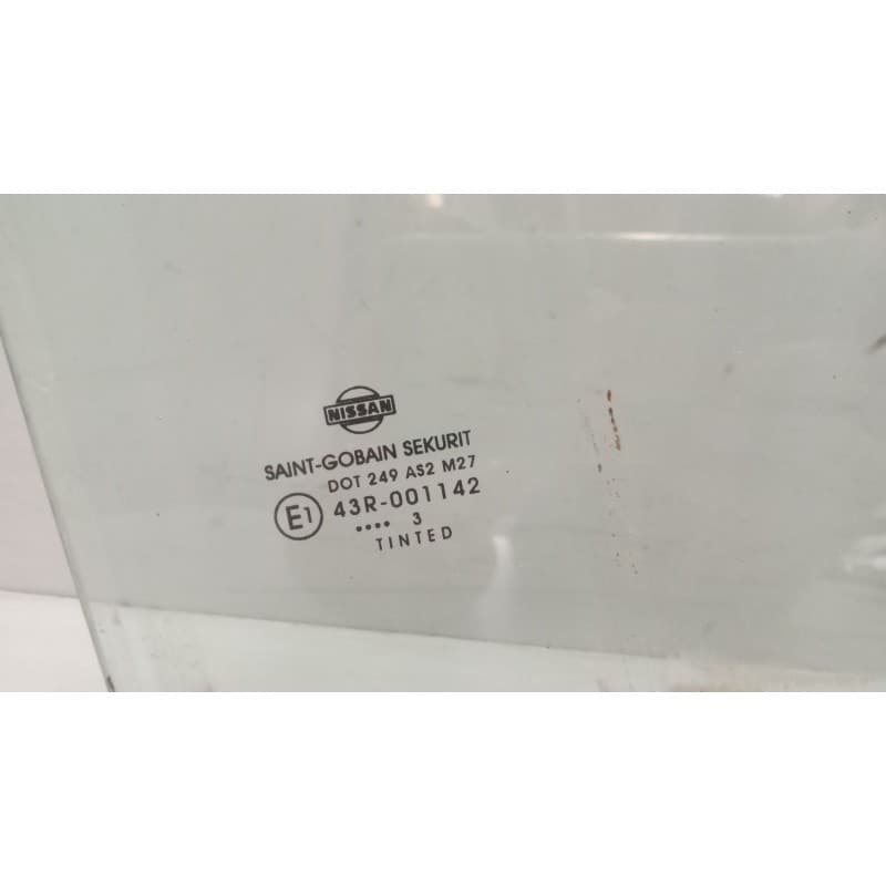 Recambio de luna delantera derecha para nissan trucks atleon 120 referencia OEM IAM - Blanco 2