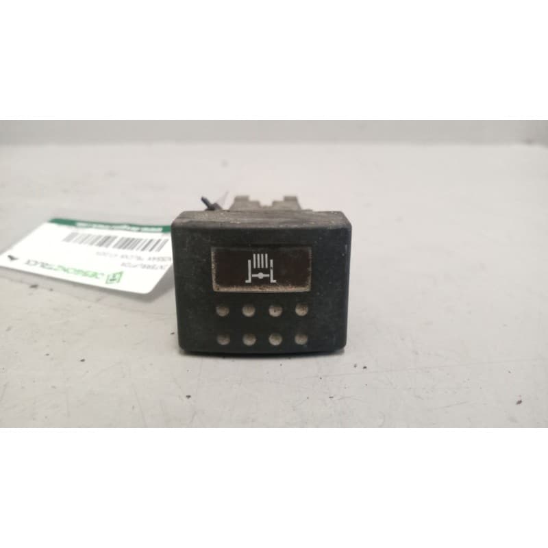 Recambio de interruptor para nissan trucks atleon 120 referencia OEM IAM 253829X100 - Blanco