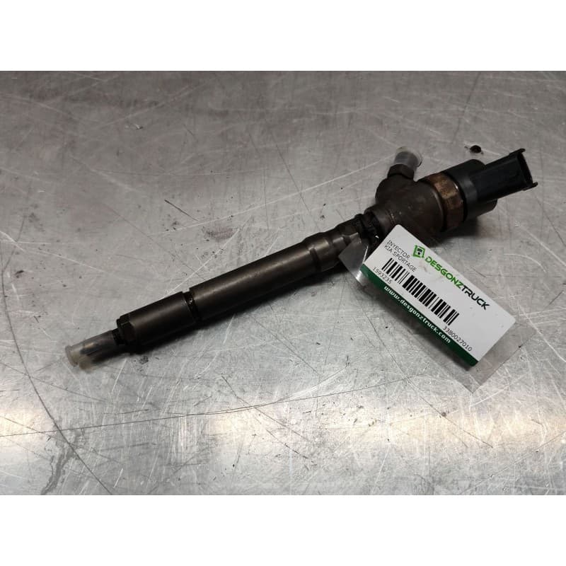 Recambio de inyector para kia sportage ex referencia OEM IAM 3380027010 - Negro