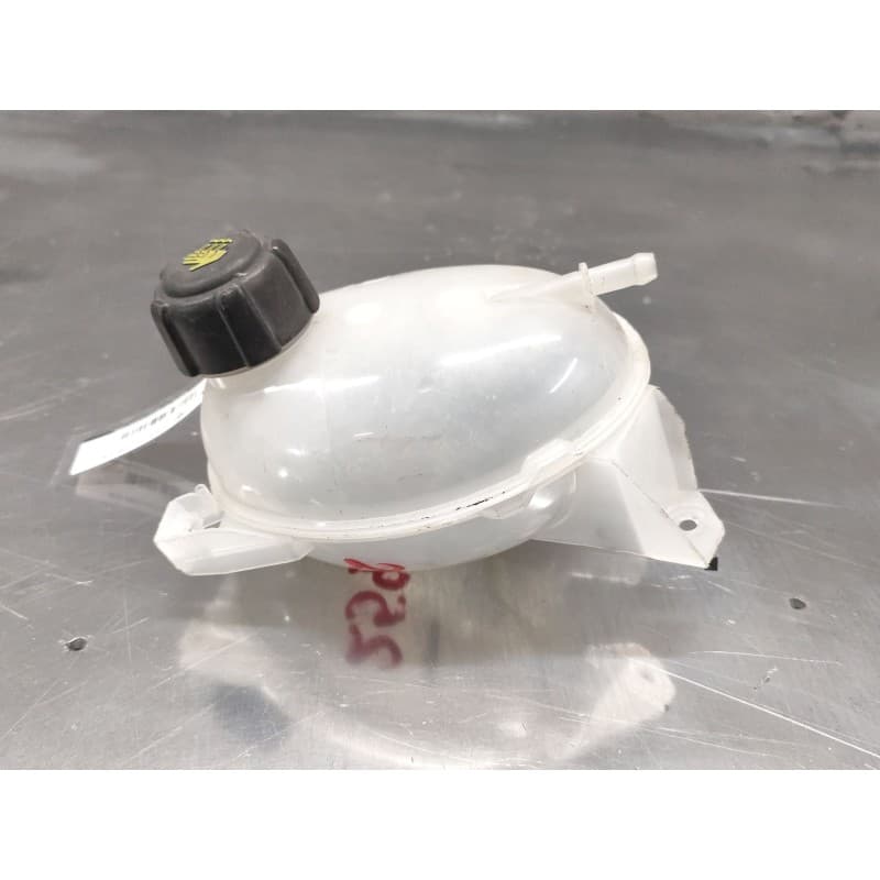Recambio de deposito expansion para renault clio iv (bh_) 0.9 tce 90 referencia OEM IAM - Blanco 2