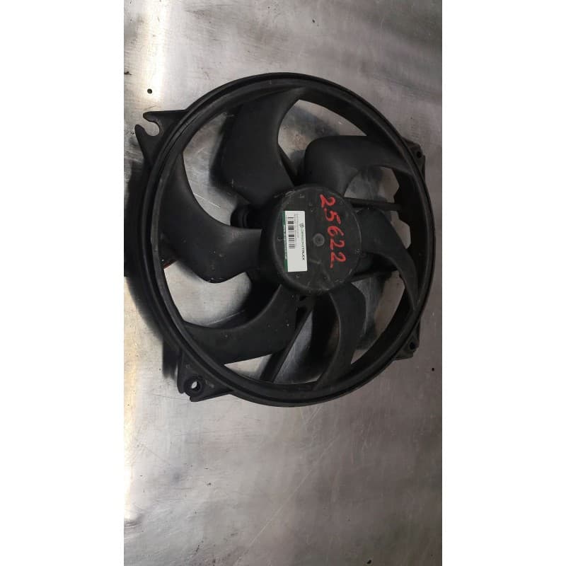 Recambio de electroventilador para peugeot 307 break/sw (s2) sw referencia OEM IAM - Negro 8