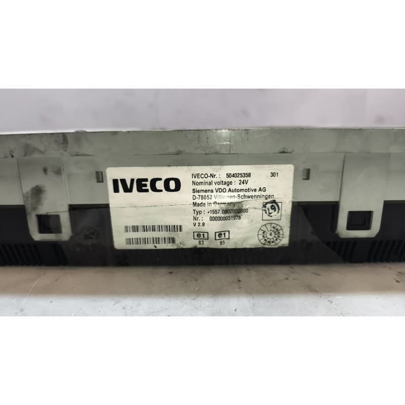Recambio de cuadro instrumentos para iveco stralis (ad/at) referencia OEM IAM 504025358 - Blanco 4