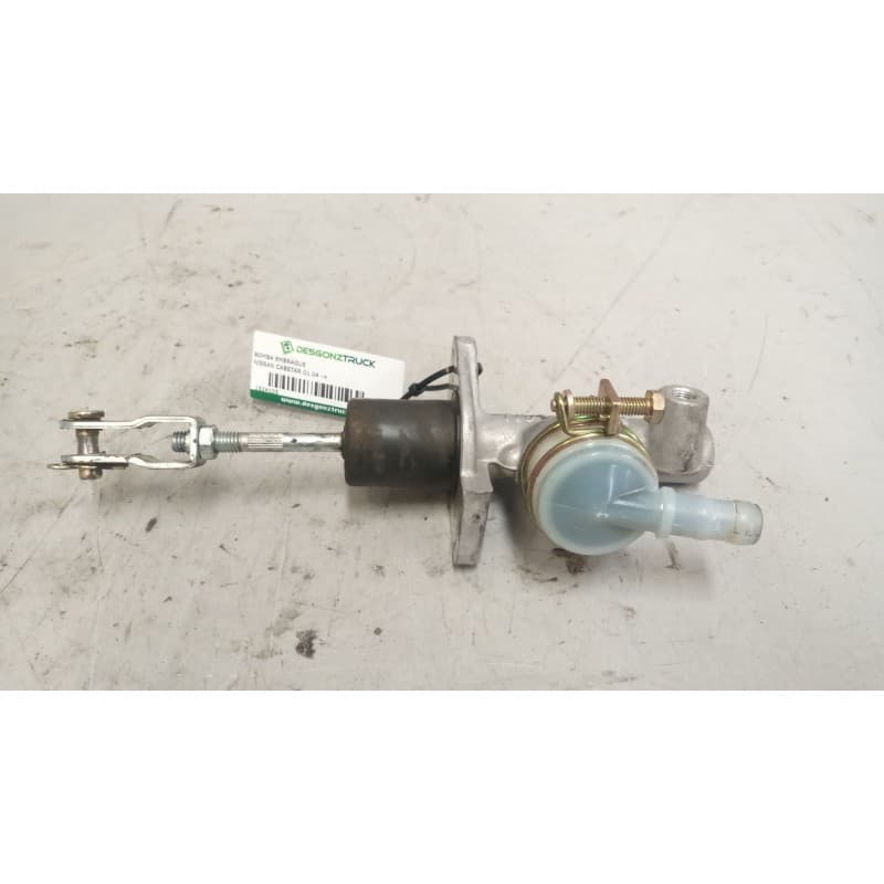 Recambio de bomba embrague para nissan cabstar 01.04  3.0 diesel referencia OEM IAM - Blanco