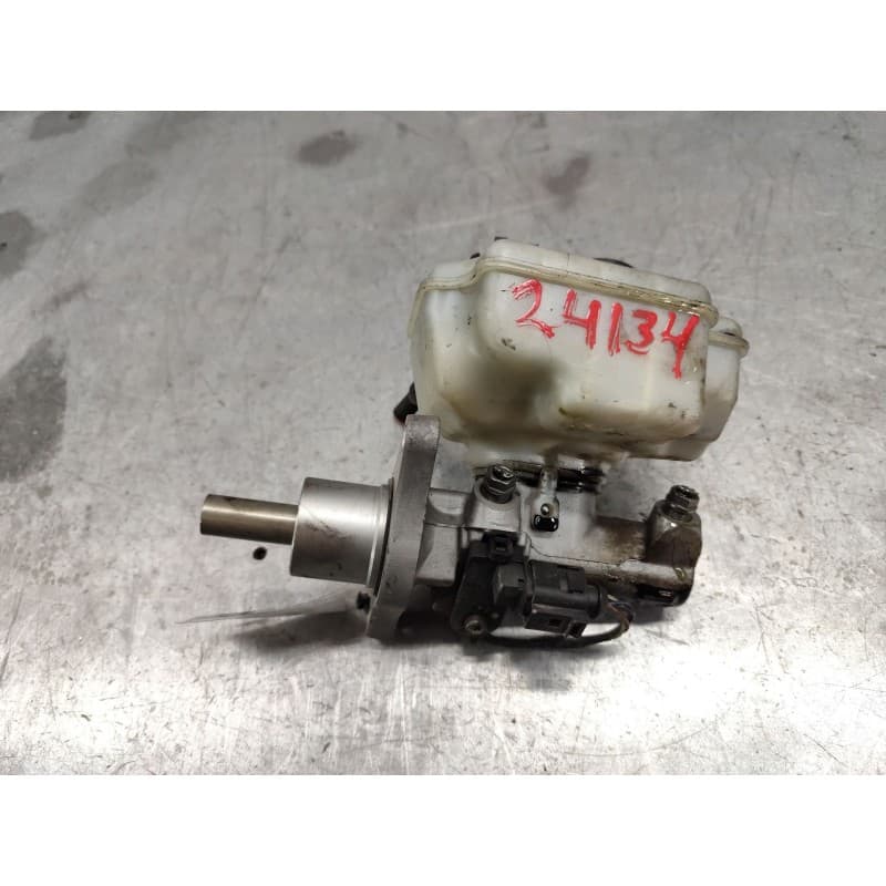 Recambio de bomba freno para seat leon (1p1) 1.9 tdi referencia OEM IAM 1K1411301D - Negro