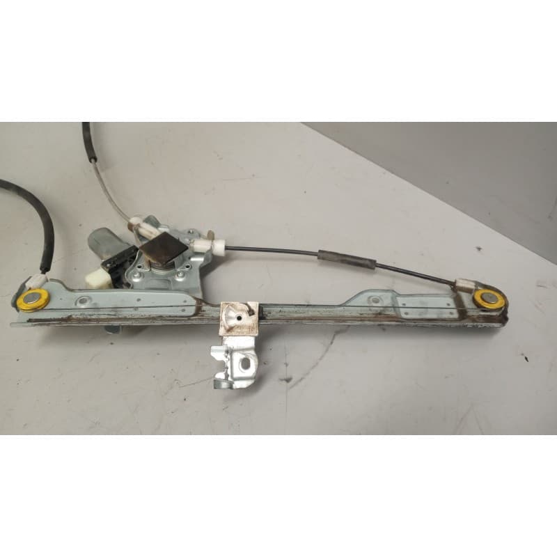 Recambio de elevalunas delantero izquierdo para renault maxity referencia OEM IAM 4