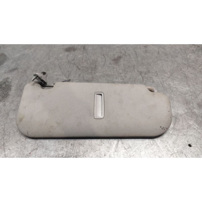 Recambio de parasol izquierdo para hyundai i30 (gd) 1.6 crdi referencia OEM IAM - Blanco