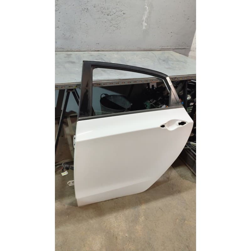 Recambio de puerta trasera izquierda para hyundai i30 (gd) 1.6 crdi referencia OEM IAM - Blanco 4