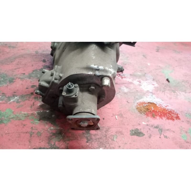 Recambio de caja cambios para nissan trucks l35.09 ... referencia OEM IAM T5200 - Blanco 3