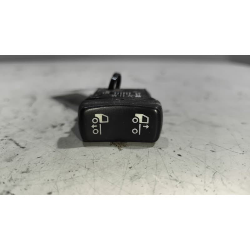 Recambio de interruptor para scania r i r 500 referencia OEM IAM 1421845 - Blanco