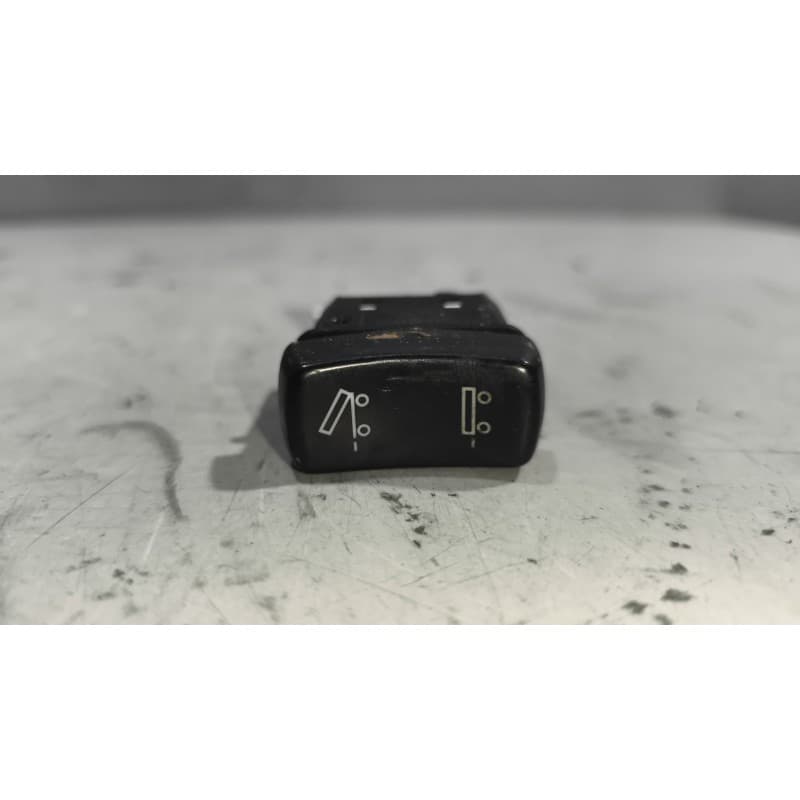 Recambio de interruptor para scania r i r 500 referencia OEM IAM 1726357 - Blanco