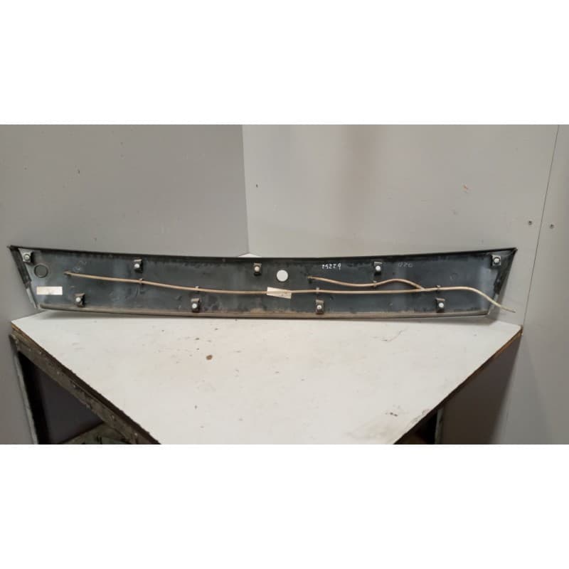 Recambio de torpedo para renault maxity referencia OEM IAM 61870MB 2