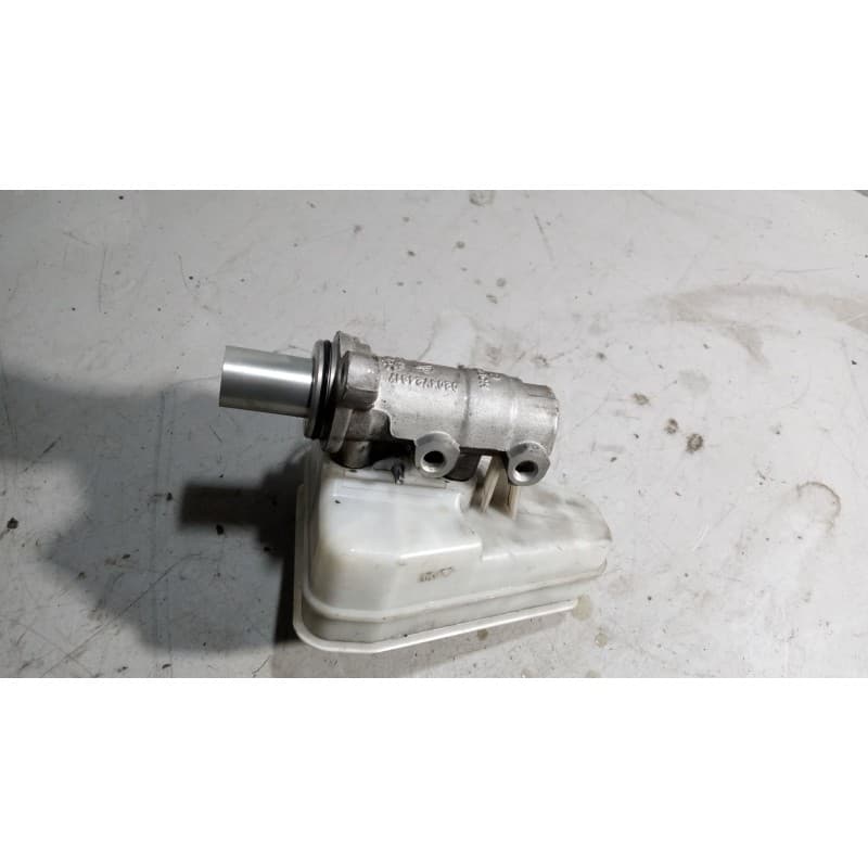 Recambio de bombin freno para iveco sunrise referencia OEM IAM 0204Y24317 204255550 - Blanco 3