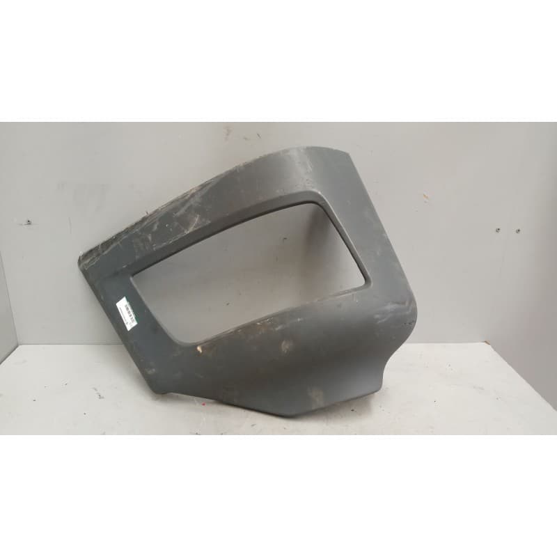 Recambio de moldura para man tgs referencia OEM IAM 81416106798  CUBRE FARO DERECHO - Blanco